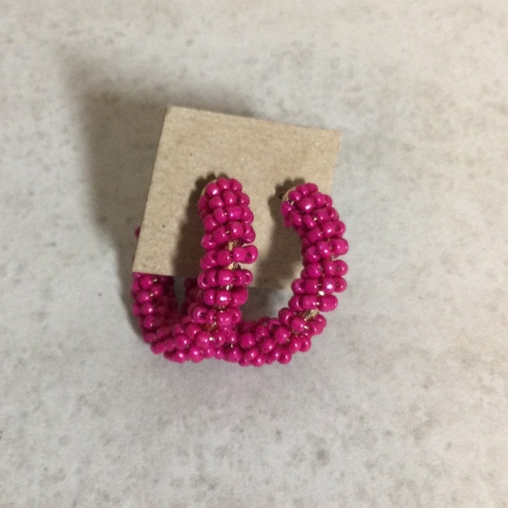 Gold with fuchsia bead hoop earrings